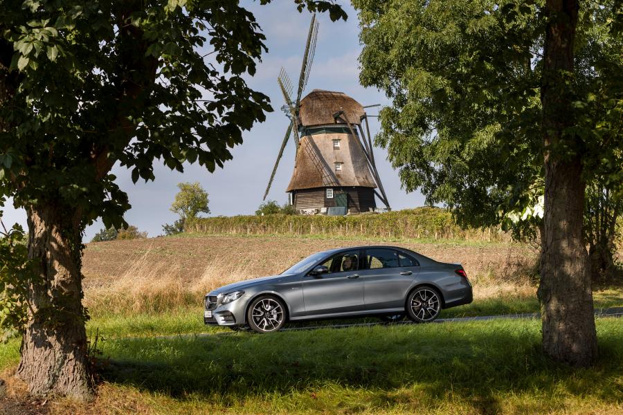  Mercedes-AMG E43 4Matic 2016 года  (фото 14 из 30)